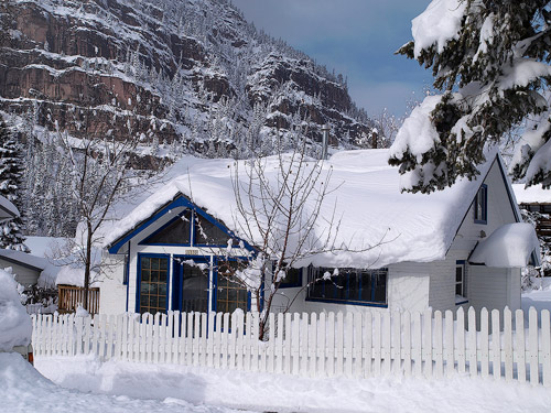 house, snow