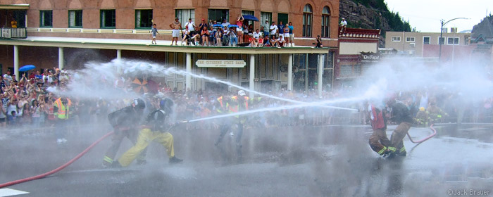 4th of July waterfights in Ouray